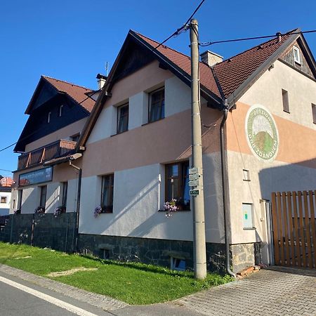 Penzion Pod Ždánovem Nezdice Exterior foto
