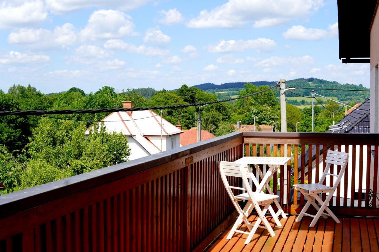 Penzion Pod Ždánovem Nezdice Exterior foto