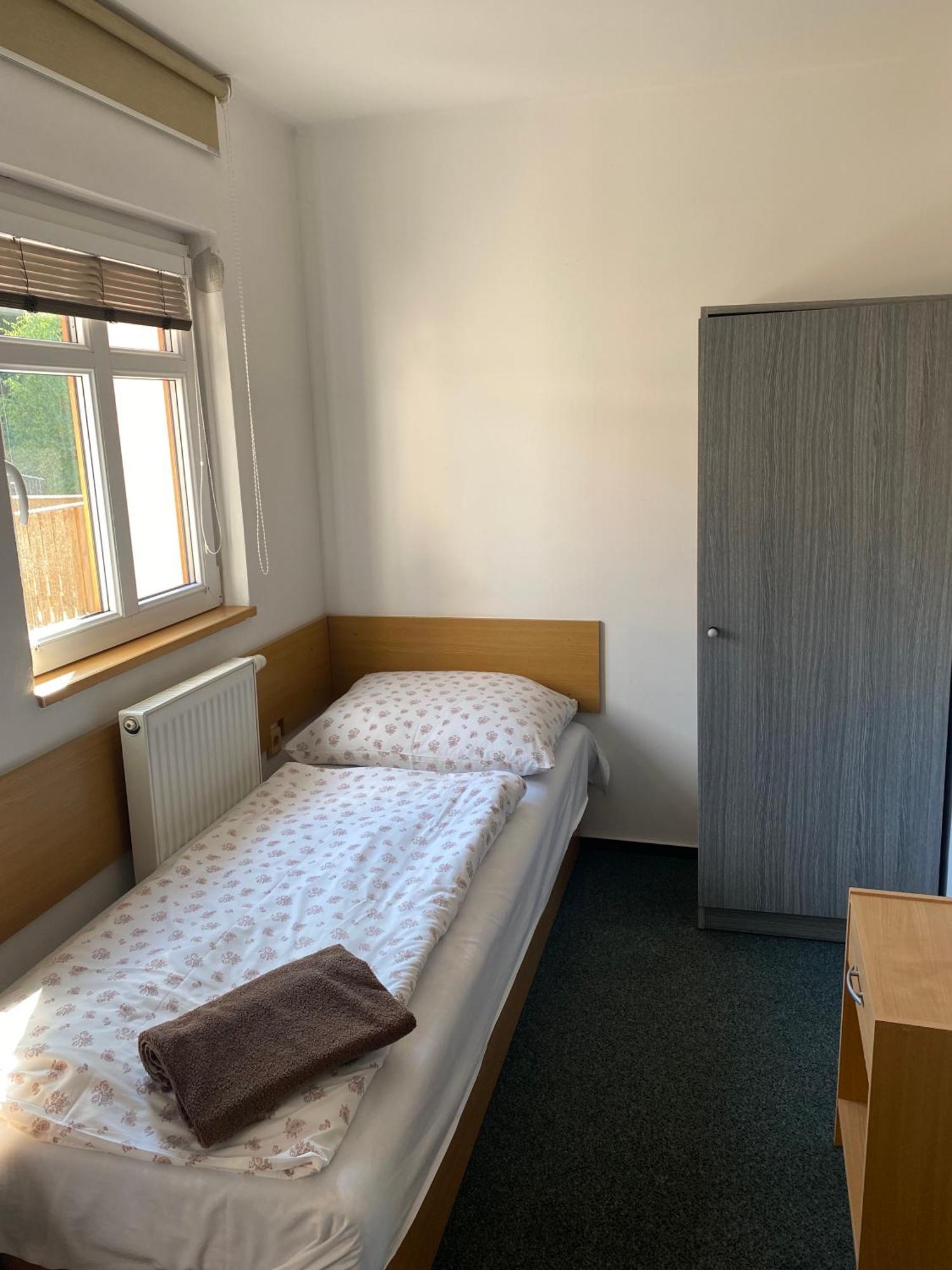 Penzion Pod Ždánovem Nezdice Exterior foto