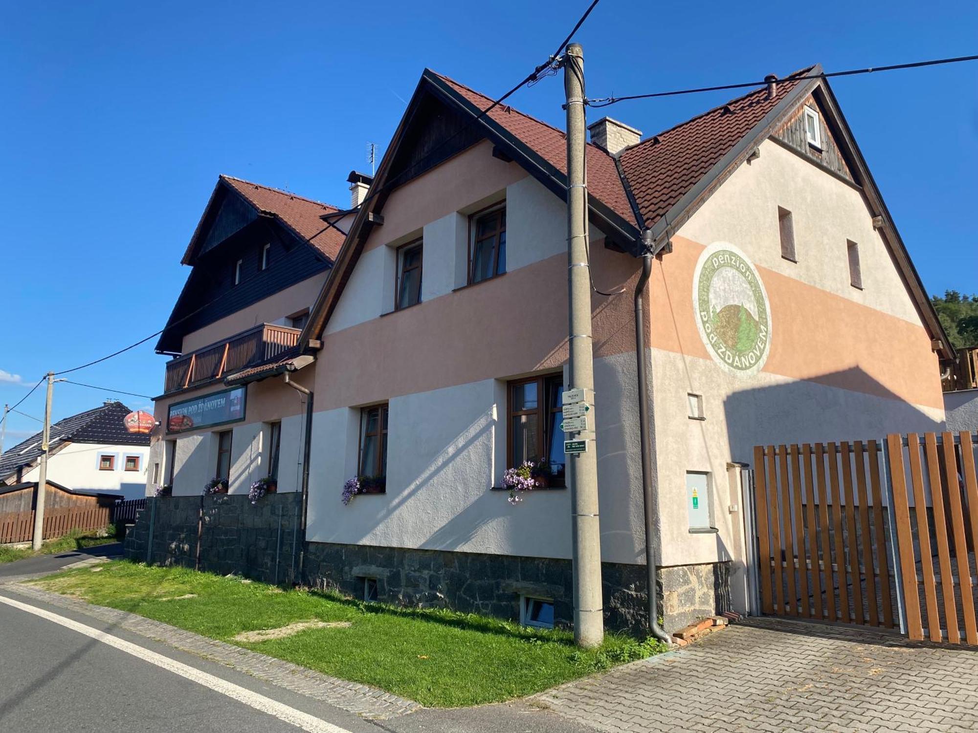 Penzion Pod Ždánovem Nezdice Exterior foto